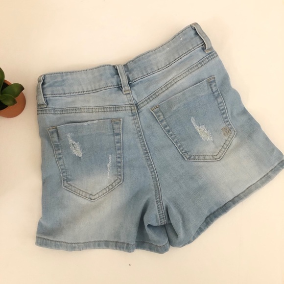 Indigo Rein Jeans Shorts - Picture 2 of 4